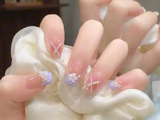 巨巨温柔腮红法式美甲#超好看的美甲 #让我看看谁还不会秀美甲 #刚做