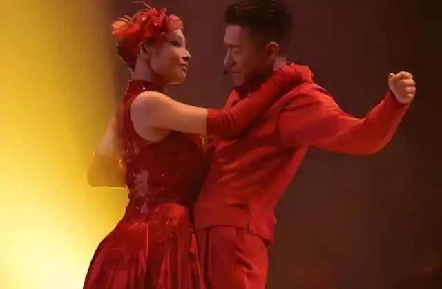 一生只为刘德华伴舞,赖文慧堪称华仔的红颜知己,41岁还未嫁人