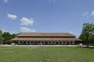 因其坐落在殷墟宫殿宗庙遗址而命名,是中国考古学的诞生地,甲骨文发祥