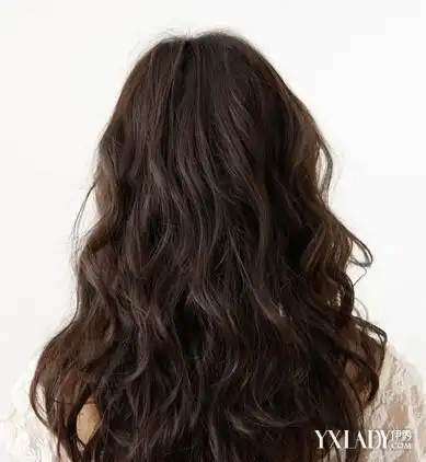 卷发发型图片 吸睛招桃花