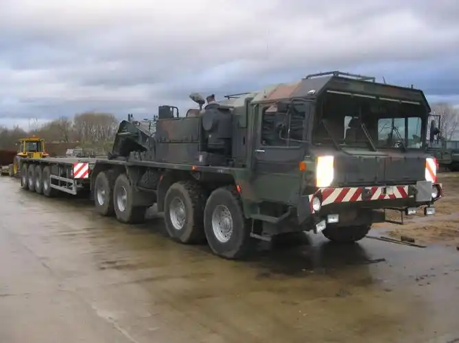 军用擎天柱世界坦克专用运输车盘点个个狂野如蛮牛