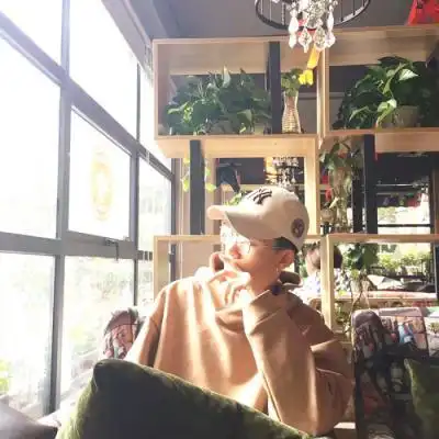 微信头像男生成熟稳重川水往事