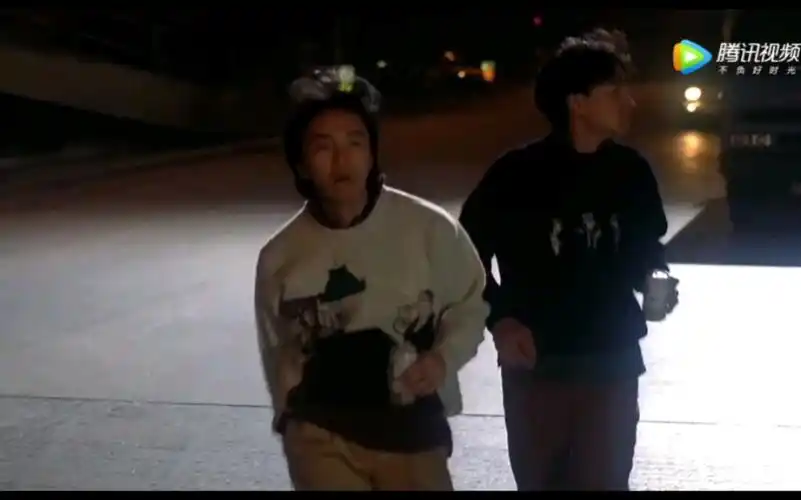 整蛊专家/刘德华 周星驰/六亲不认的步伐/型男出街_哔哩哔哩_bilibili