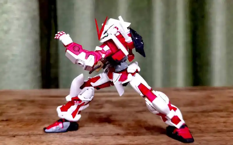 红异端高达姿势鉴赏