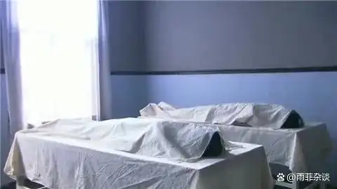 人去世后亲属为什么不能趴在遗体上哭?逝者脸上盖白布有何讲究?