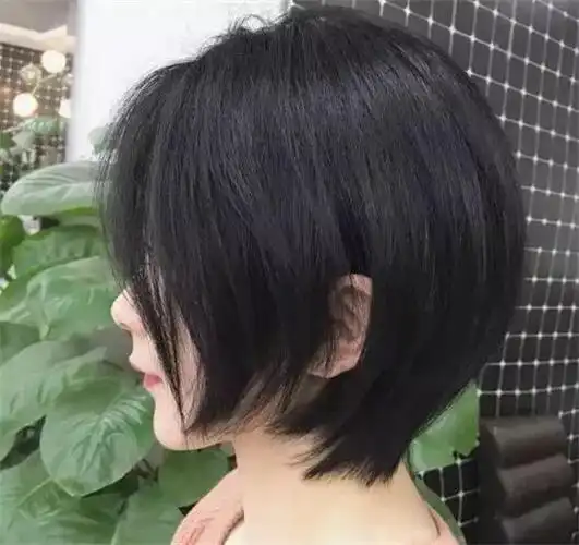 黑色短发适合什么样子的女生_发型造型_宝妈时尚生活网