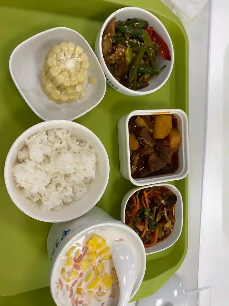 疫情前总是欣赏不来食堂的饭菜,疫情后竟觉得好吃,加之最 - 抖音