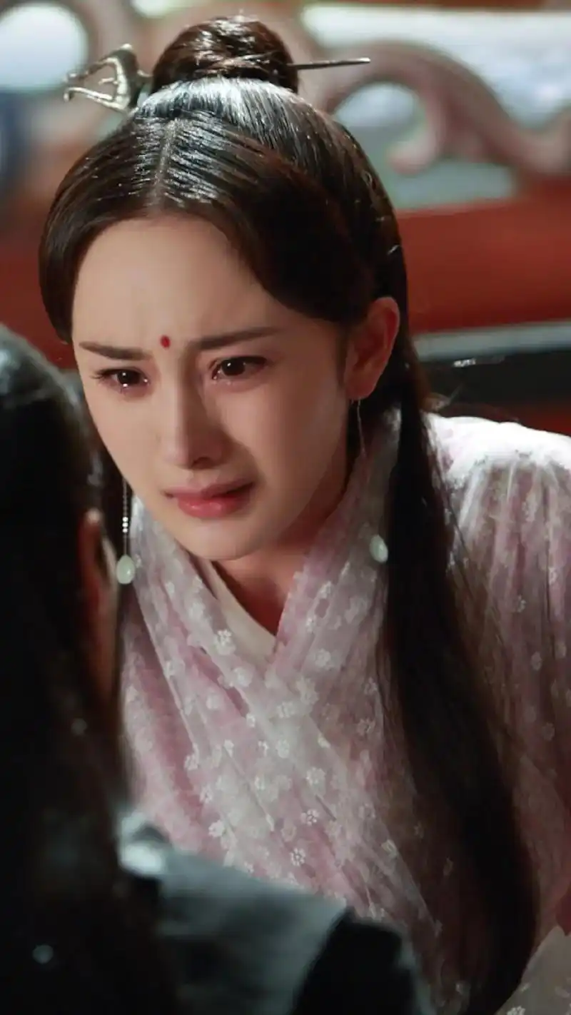 你是素素 连夜华也保不住你 但是如果你是白浅 四海八荒都得尊 - 抖音