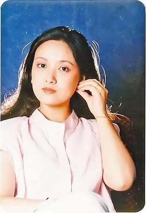 只可惜与张国立结婚之后,很少再出现,让人非常遗憾.4,王子文(自称1.