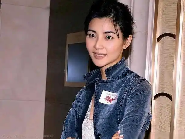 "问题少女"蒙嘉慧,5分钟撕掉三级片标签,战胜双琪拿下郑伊健