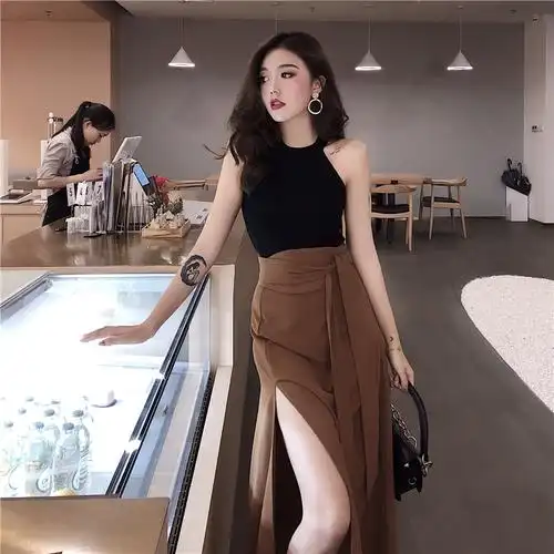 时尚潮流女装气质女神范抖音同款网红衣服夜店蹦迪性感套装两件套