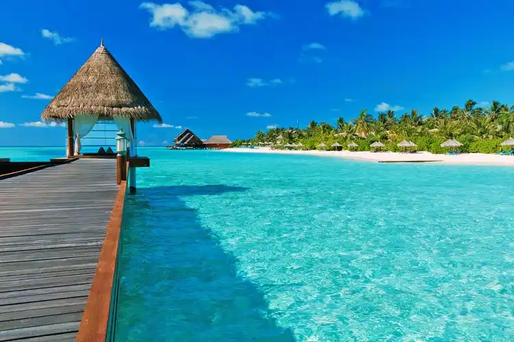 精选纯净的碧海蓝天迷人大海风景高清电脑桌面壁纸下载