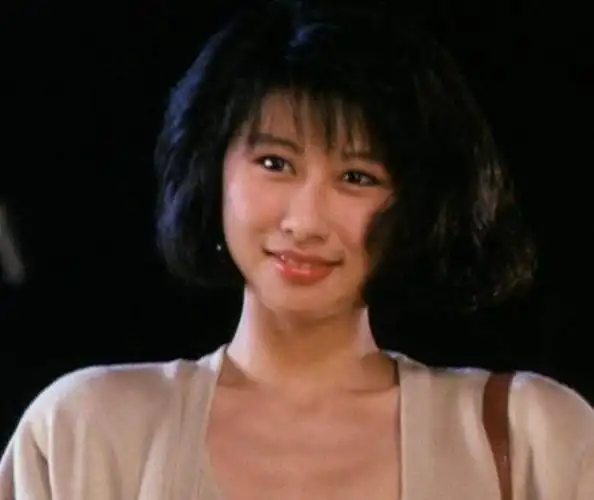 叶倩文个人资料简介及叶倩文个人资料简介及年轻时照片