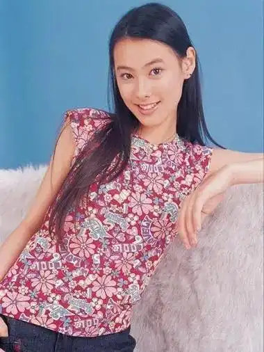 梁洛施自爆是恋爱脑,不后悔为李泽楷生下孩子,二人目前相处融洽_腾讯