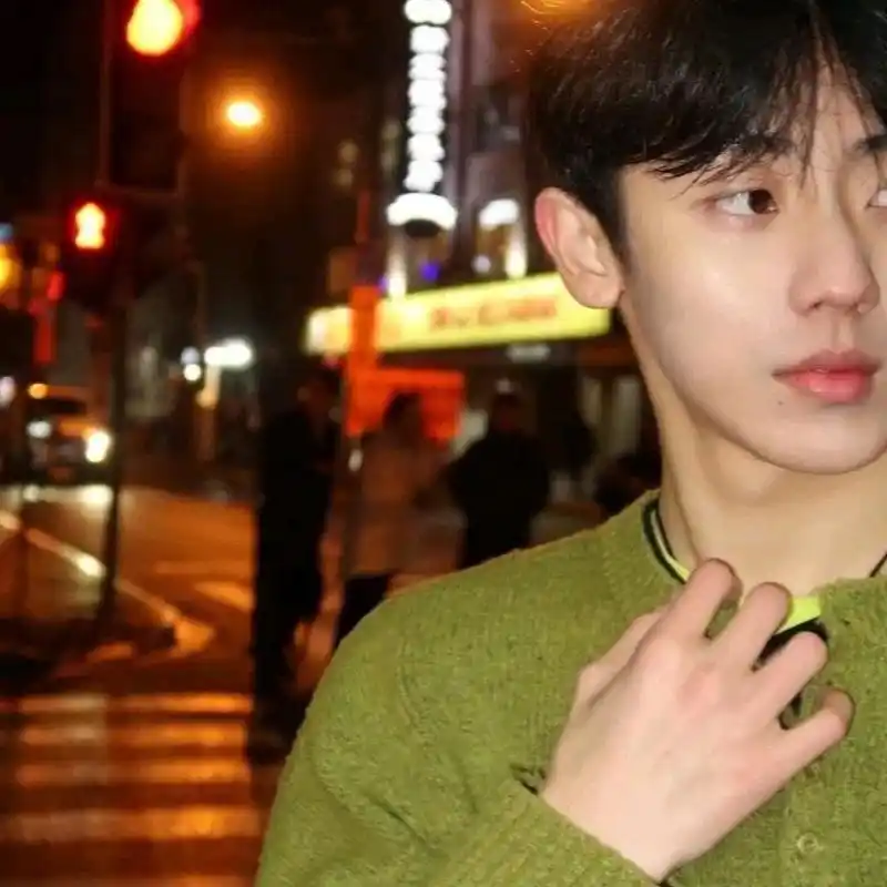 帅气有型的真人帅哥头像,男生头像图片-回车桌面