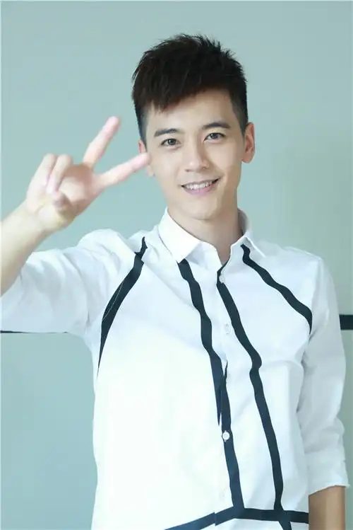 超强颜值李宗霖加盟轩辕剑之汉之云透露最爱看跑男