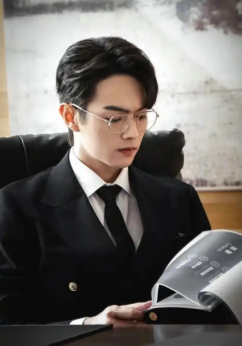 寂寞空庭春欲晚电视剧下架了吗(许凯《你比星光美丽》杀青,又进组