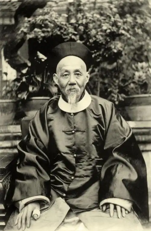 妻子欧阳氏在家里为他操持家事,曾国藩在官场上能平静地战斗,欧阳氏的