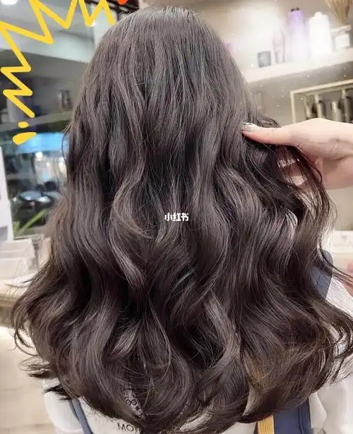 中长发女生不能错过的烫发发型