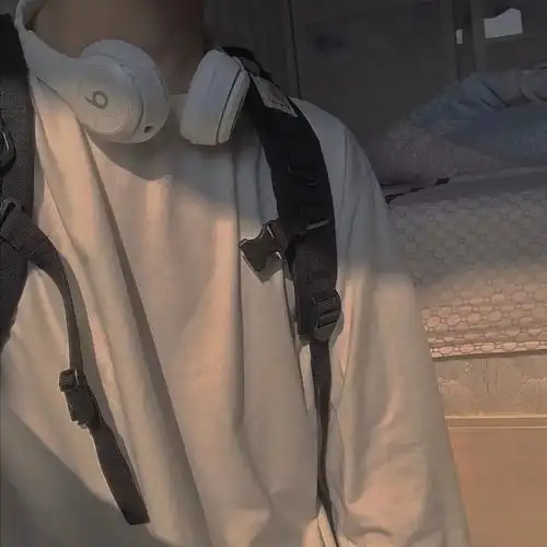 男生头像很酷不露脸的男生部位头像