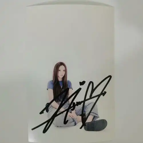 《盒子 blackpink 金智秀签名照 金智秀亲笔签名照送同学女朋友毕业