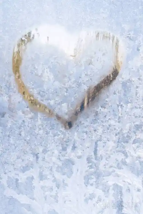 冰窗冰冻模式下的寒冷冬天的心