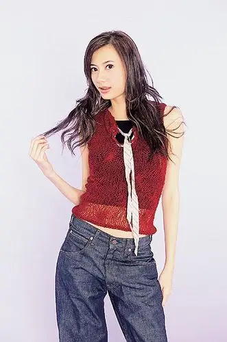 图文:香港性感女星黄伊汶写真-12