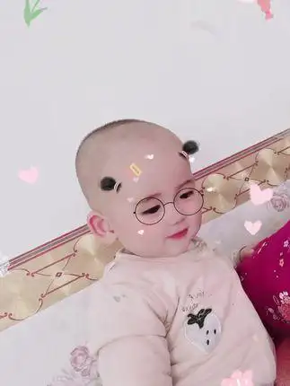 光头宝宝萌萌哒