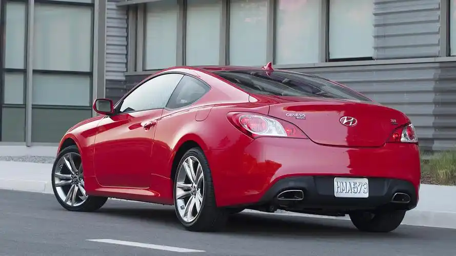 劳恩斯酷派二手车价格(现代劳恩斯酷派二手车价格)