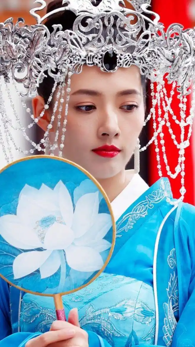 16 09:38:54那片星空那片海·陆漓·郭碧婷古装暴暴蓝yoyo同采自www