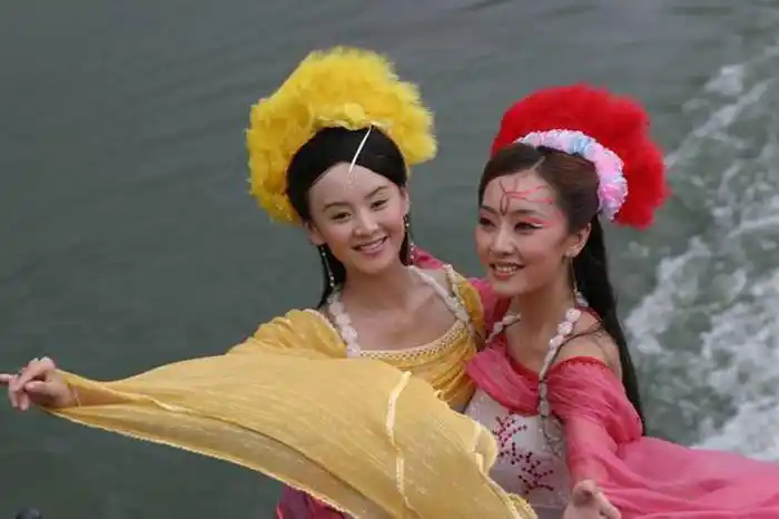 玉皇大帝和王母娘娘是夫妻吗?七仙女是他们的女儿吗?