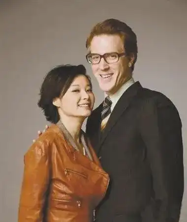 闫妮|徐威|王刚|张国立|赵宝刚|永不瞑目_网易订阅