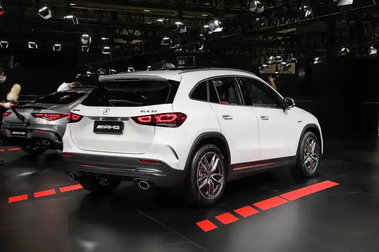 51万元 新款amg gla 35上市 配置小幅调整_太平洋号