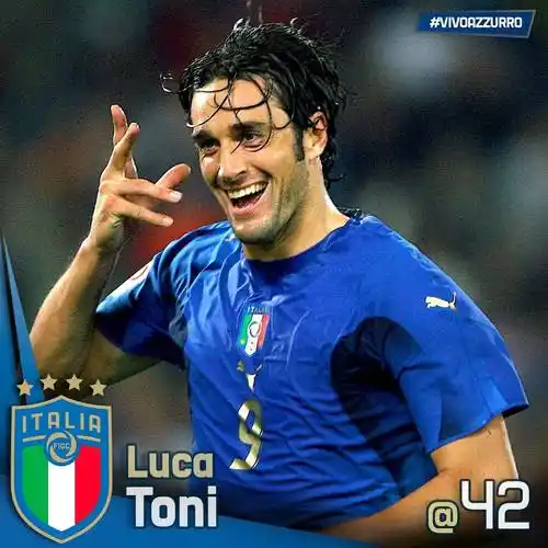 托尼斯卡马卡是意大利国家队的未来他有身体也渴望提升自己