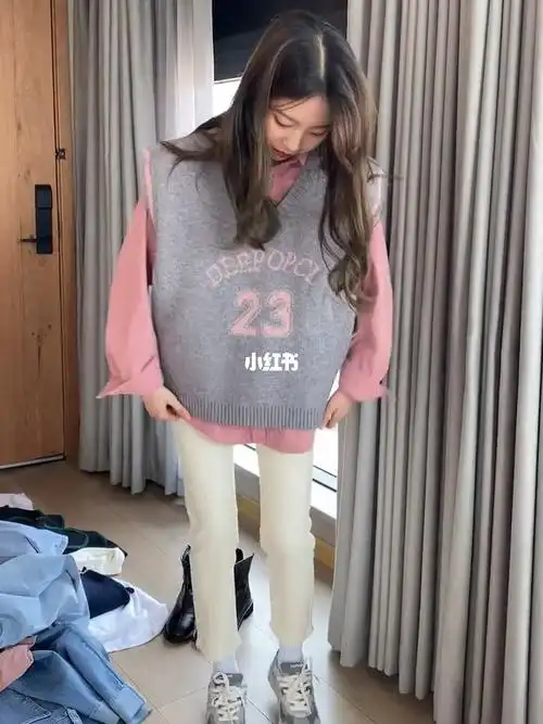 身高162 体重95斤,骨架大,看起来有肉型,上身瘦,下身胖,有跟我一样的