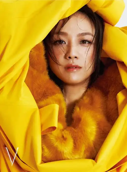 汤唯v中文版9月刊封面##汤唯大片眼神电影感##汤唯早秋美拉德妆