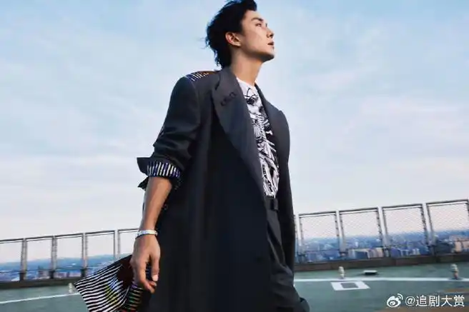 李承铉天台大片看得人脚软##李承铉楼顶大片旷野感