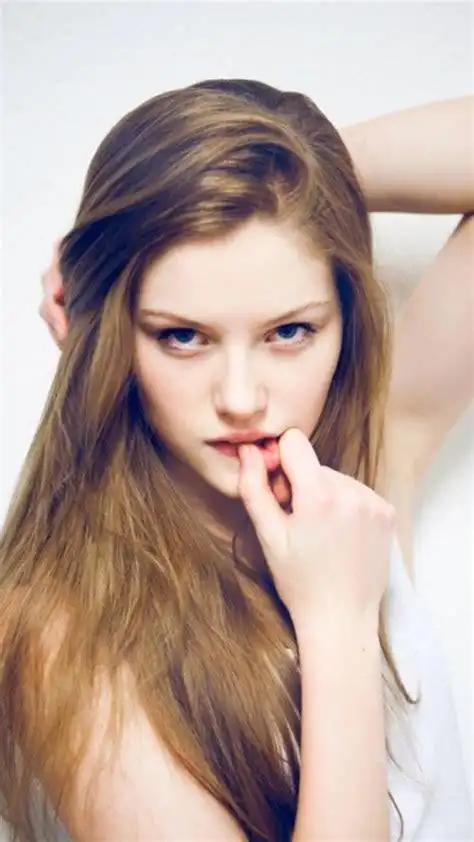 霸气欧美女生手机壁纸_超拽欧美女生大图素材 - qq业务乐园