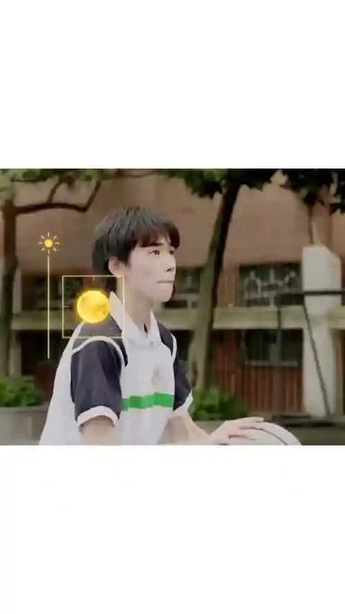 宋亚轩初中旧照有芽芽真的是从小可爱到大啊一直都是大家的骄傲