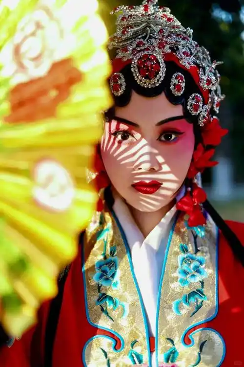 梨园名家名段戏曲演唱会驻马店站,听高亢嘹亮的唱腔点燃全场