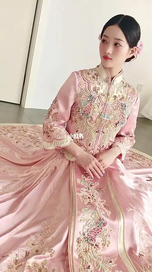 洛阳婚纱超温柔的粉色中式嫁衣