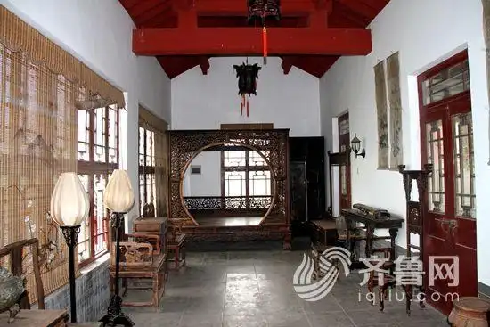 柴府女眷居住的西厢房