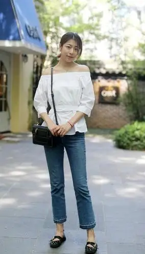 路人街拍杭州时尚美女个性夏装摆拍