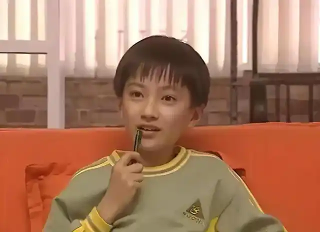 时间一长,或许就会让很多人淡忘,比如:李瑞,就是饰演《快乐星球》的