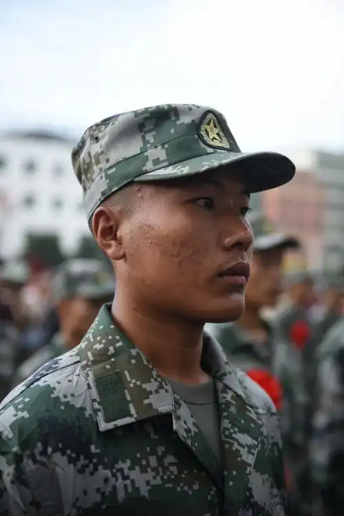 冕宁县2019.9.10新兵入伍欢送大会在四大班子大楼前举行.