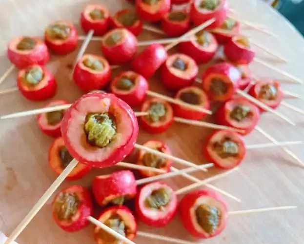 自制冰糖葫芦葡萄干夹心有点绝