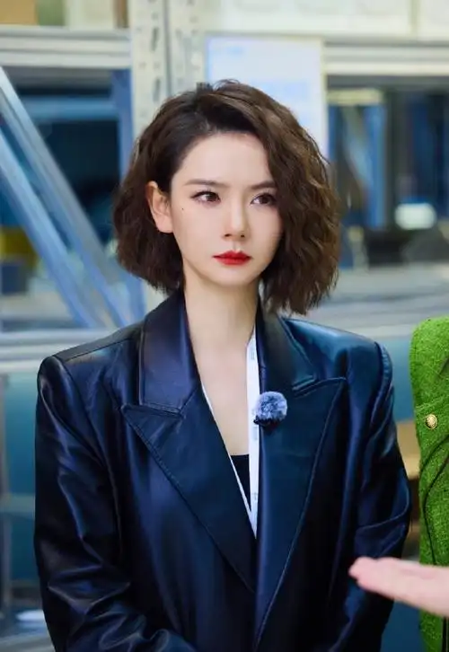 戚薇xxxx大##戚薇拆字官宣浪姐