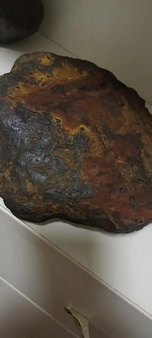 铁陨石表面生锈怎么办,看太古哥怎么处理,轻轻刷洗光亮如新 - 陨石