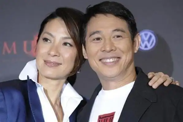 李连杰杨紫琼什么关系 爆料对方很怕与女演员过分亲近_大陆星闻_明星