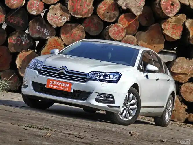 3l 雪铁龙c5 自动版 5座空间宽敞吗 雪铁龙c5购车手册_太平洋汽车